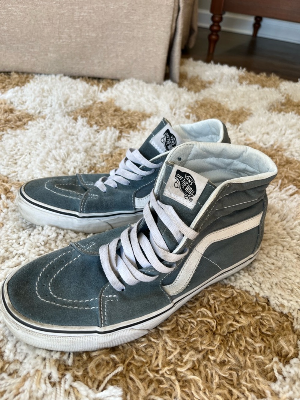 Vans High Top Suede Sneakers in Gray & White